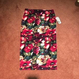 NWT Forever 21 Floral Pencil Skirt